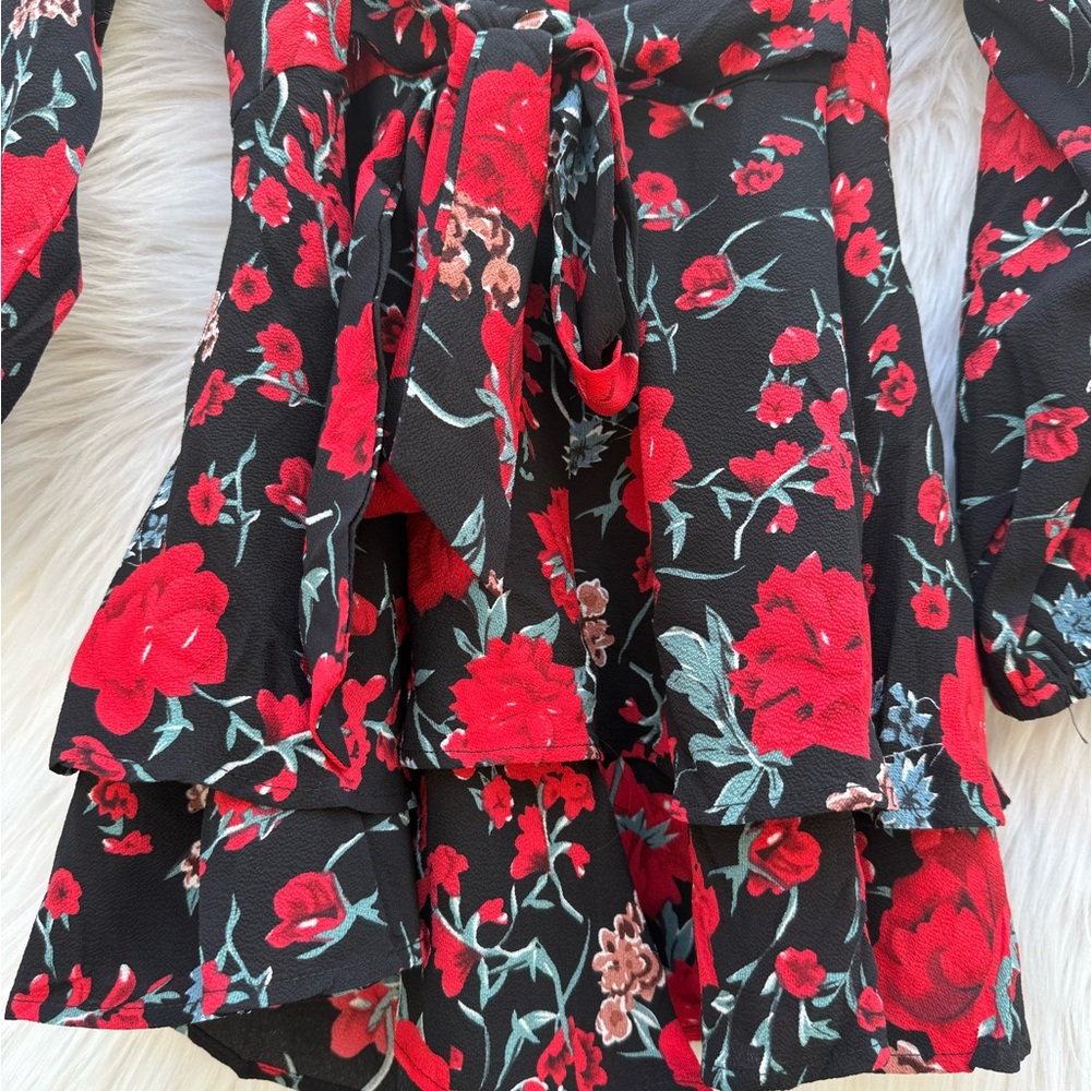 Floral Long Sleeve Romper - Picture 5 of 7